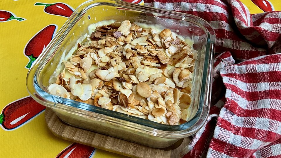 Blitzschnelle-Bienenstich-Bowl