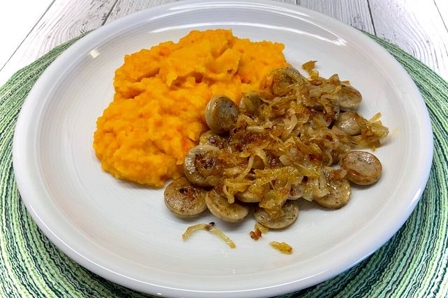 Kartoffel-Kürbis-Möhren-Untereinander mit Bratwurst von Mooreule| Chefkoch