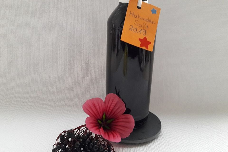 Holundersaft bei Erkältung / Basissaft