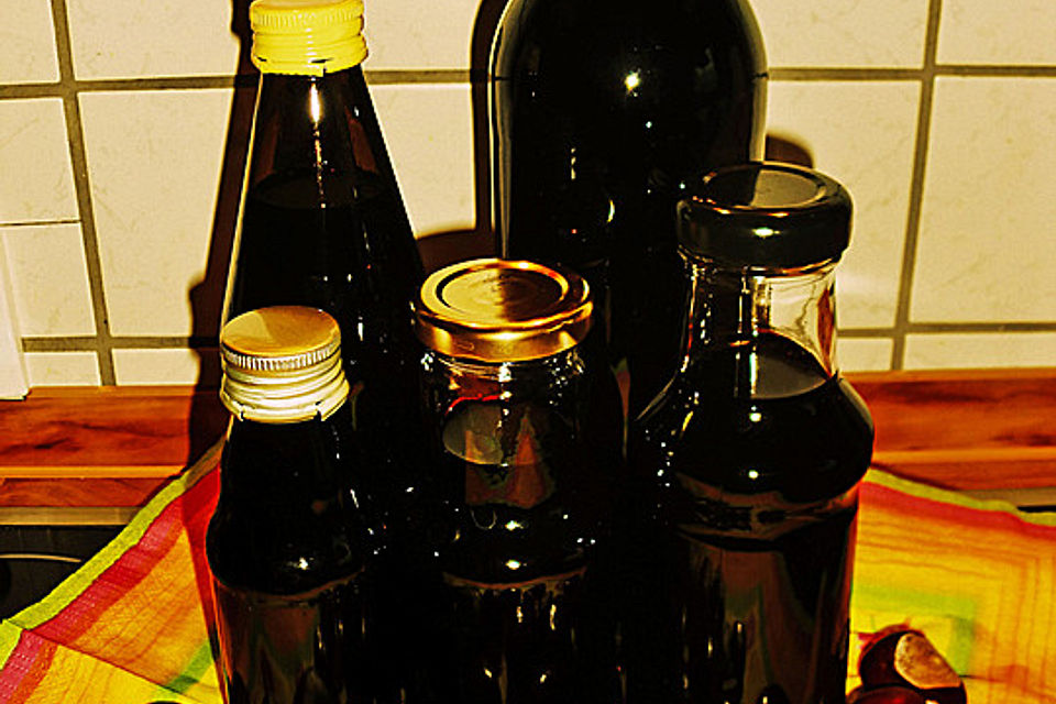 Holundersaft bei Erkältung / Basissaft