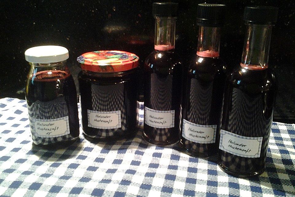 Holundersaft bei Erkältung / Basissaft