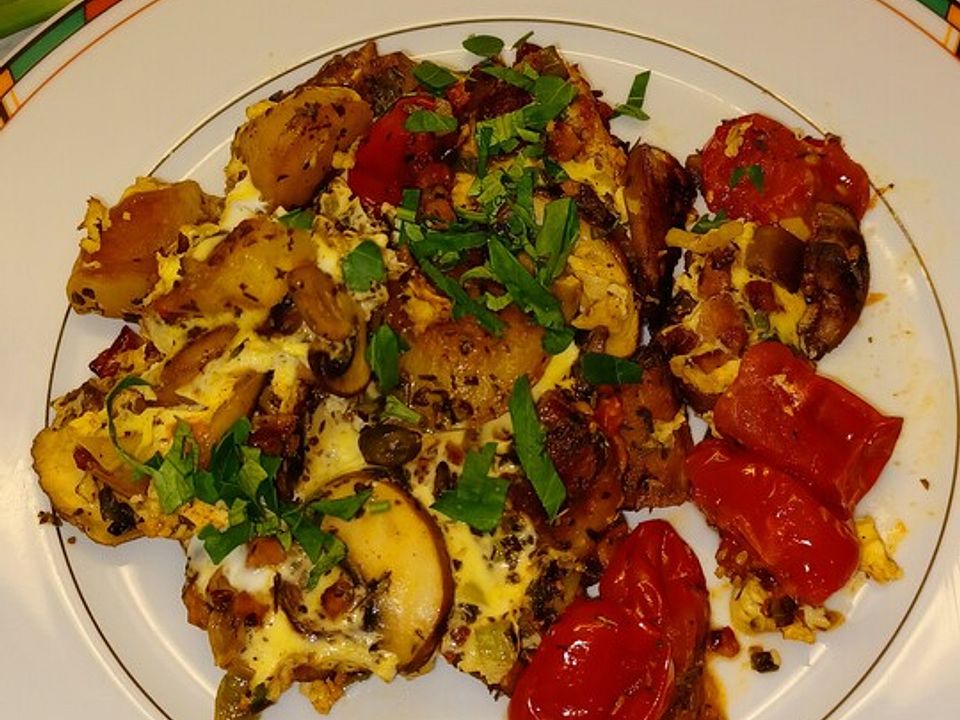 Bauernfrühstück mit Tomaten und Champignons von hobbykoechin| Chefkoch