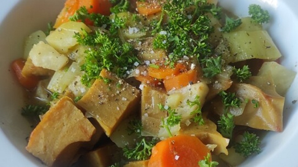 Veganer norwegischer Eintopf nach Labskaus Art von Schnauda