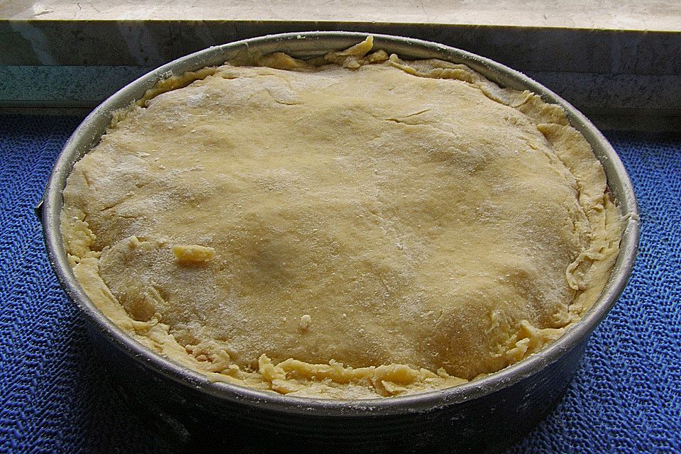 Gedeckter Apfelkuchen