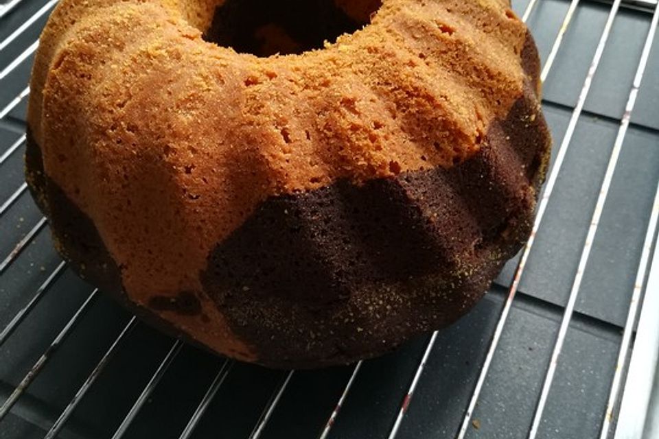 Marmorkuchen im Gugelhupf Marmorkuchen im Gugelhupf