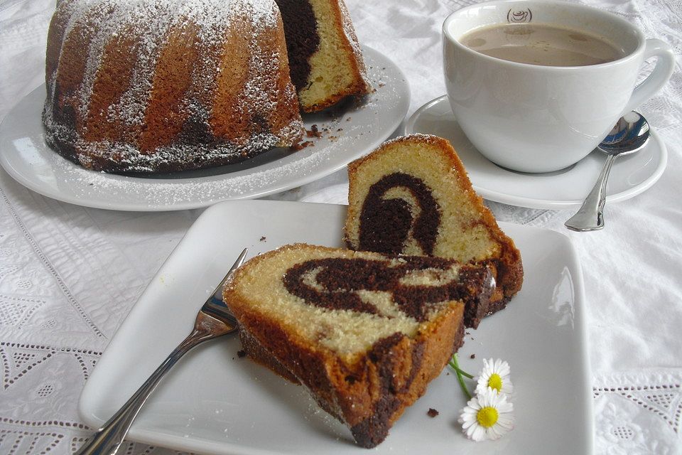 Marmorkuchen im Gugelhupf Marmorkuchen im Gugelhupf