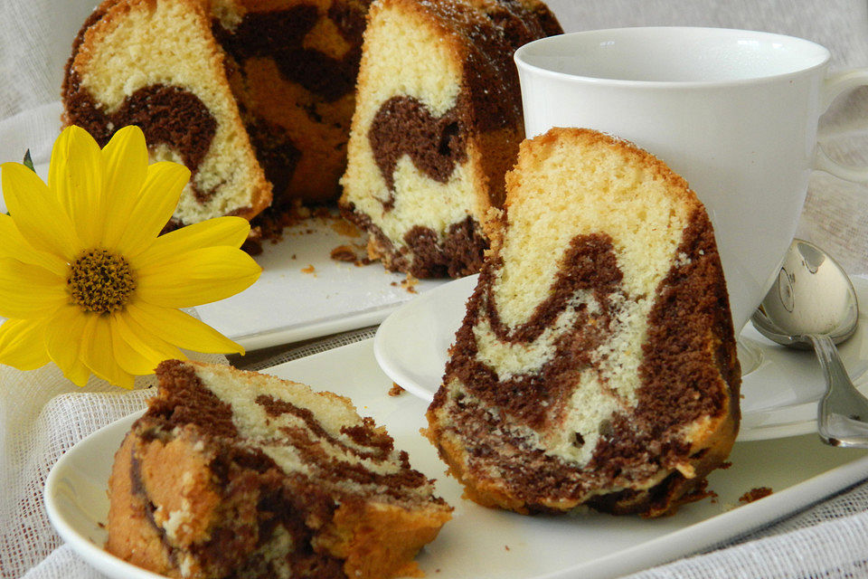 Marmorkuchen im Gugelhupf Marmorkuchen im Gugelhupf