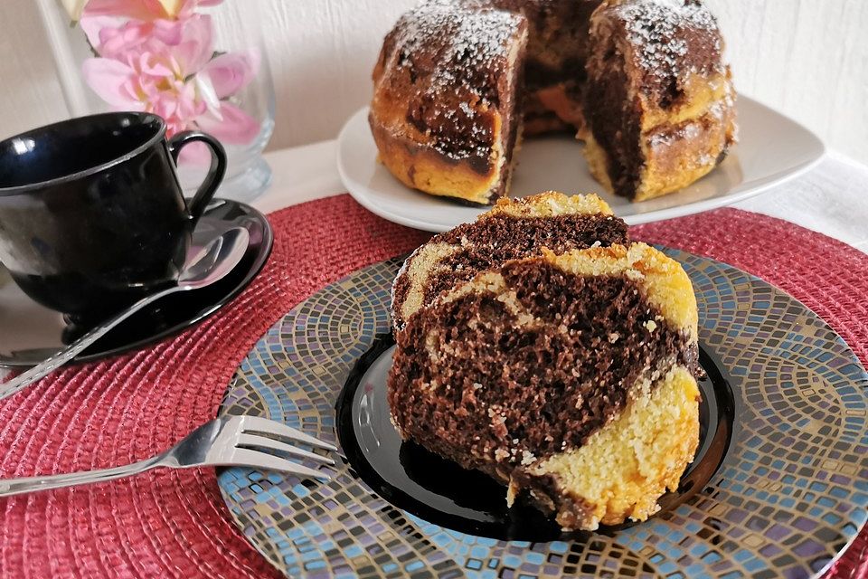 Marmorkuchen im Gugelhupf Marmorkuchen im Gugelhupf
