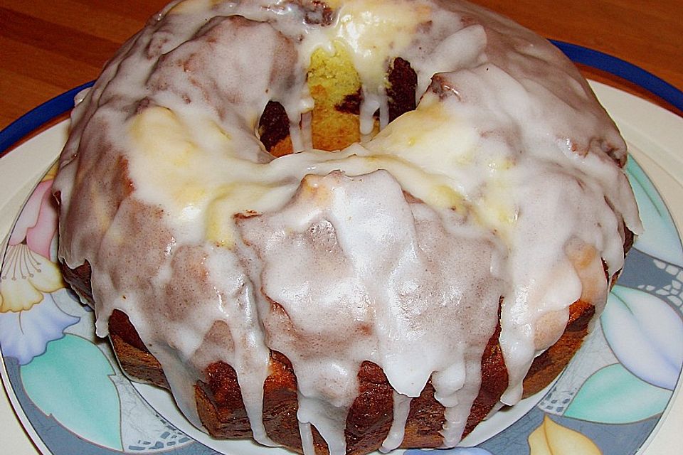 Marmorkuchen im Gugelhupf Marmorkuchen im Gugelhupf