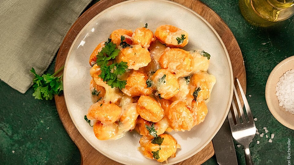 Knusprige Knoblauch-Gnocchi mit Käse-Topping von buerger