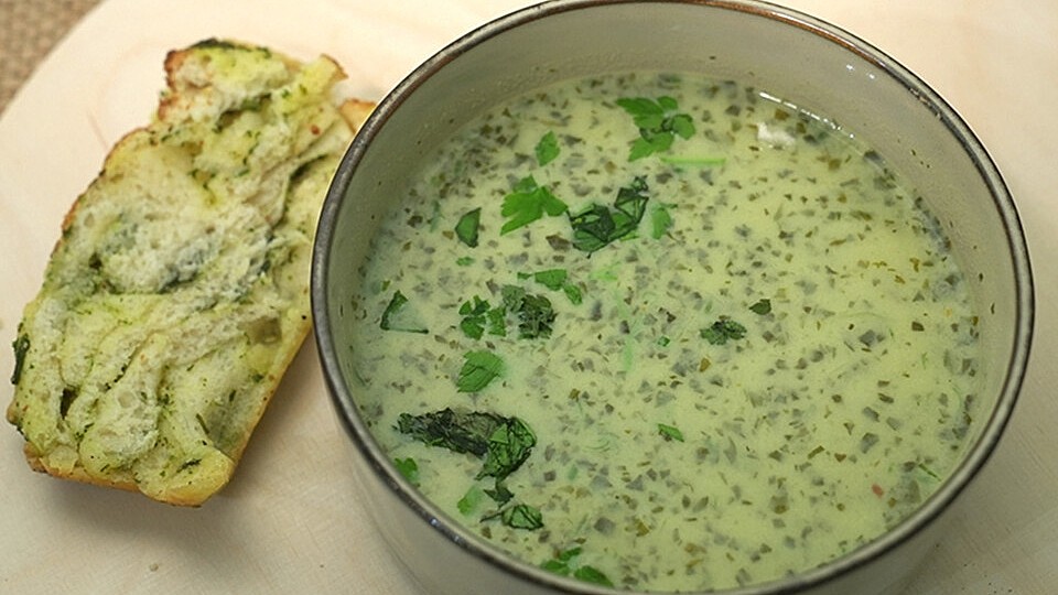 „Shabby Chic Soup“ - Auf Schatzsuche im Kräutergarten - Suppe | Zupfbrot von DasperfekteDinner
