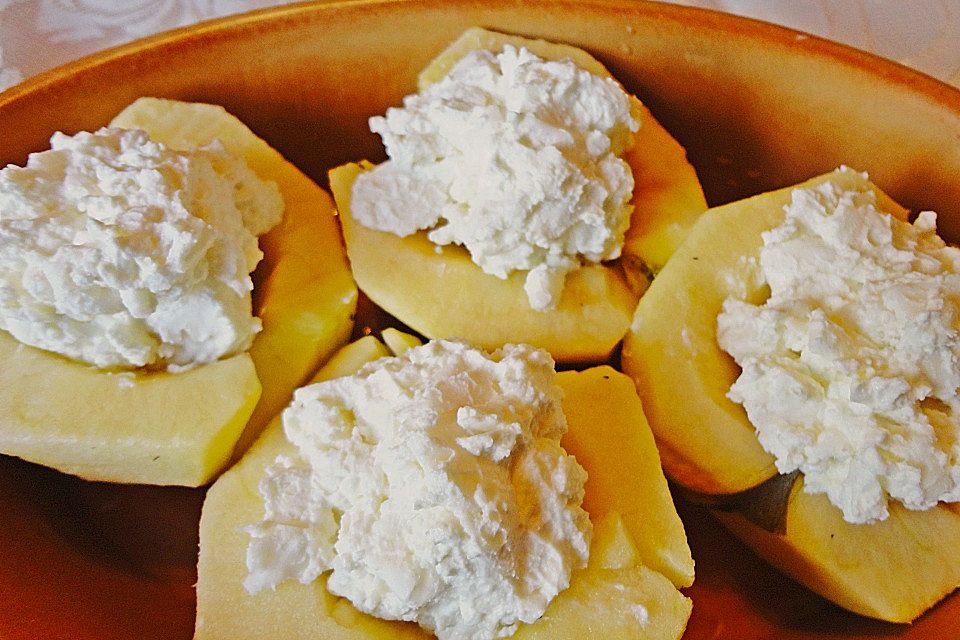 Gebackene Äpfel mit Ziegenkäse