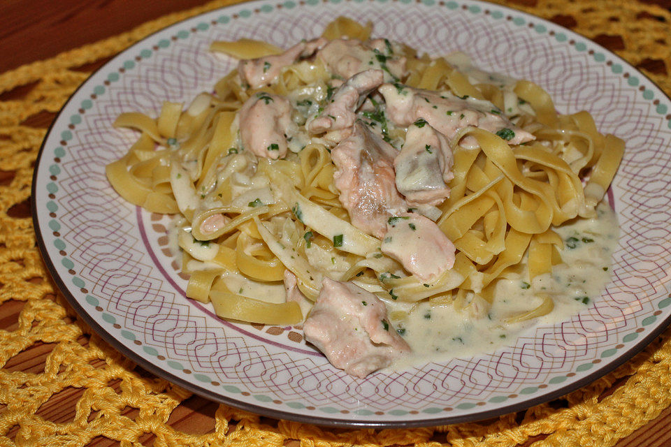 Lachs - Sahne - Sauce für Tagliatelle