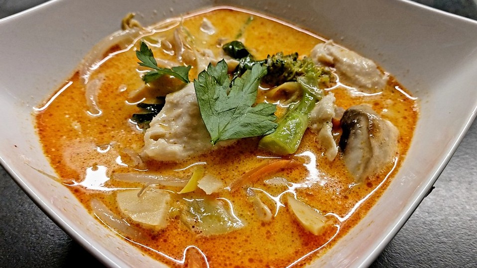 Tom Kha Gai - Thailändische Hühnersuppe von Thainetti Tom Kha Gai - Thailändische Hühnersuppe von Thainetti