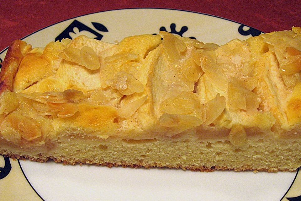 Apfelkuchen mit Mandeln