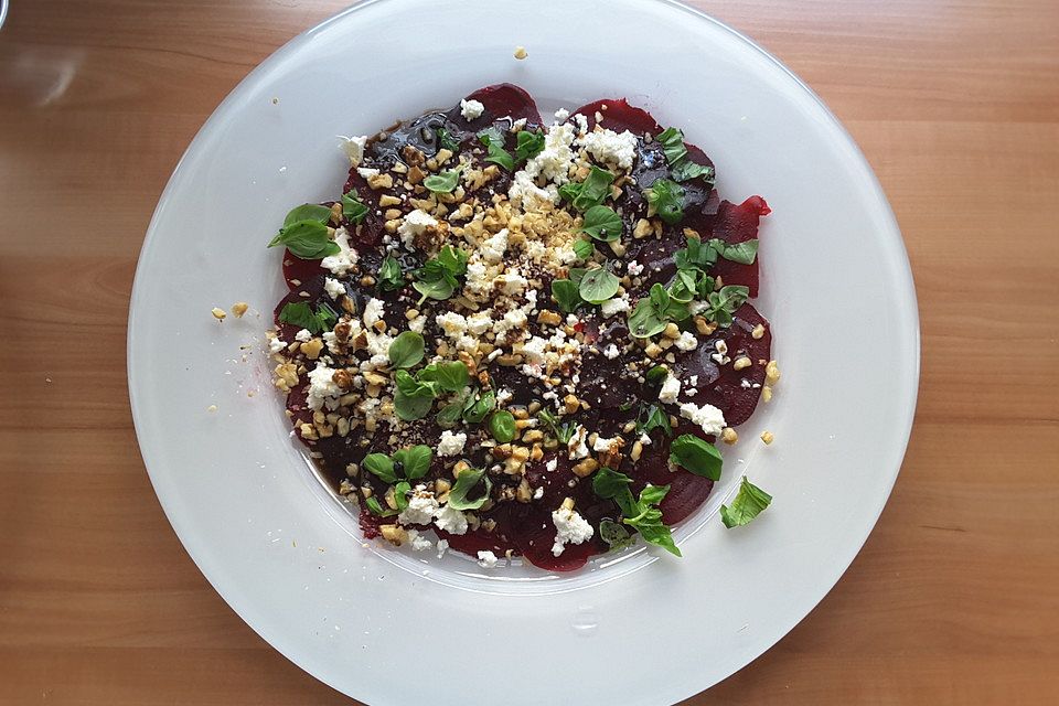 Rote Bete - Salat mit Schafskäse