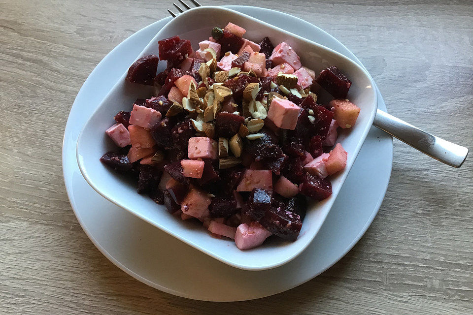 Rote Bete - Salat mit Schafskäse