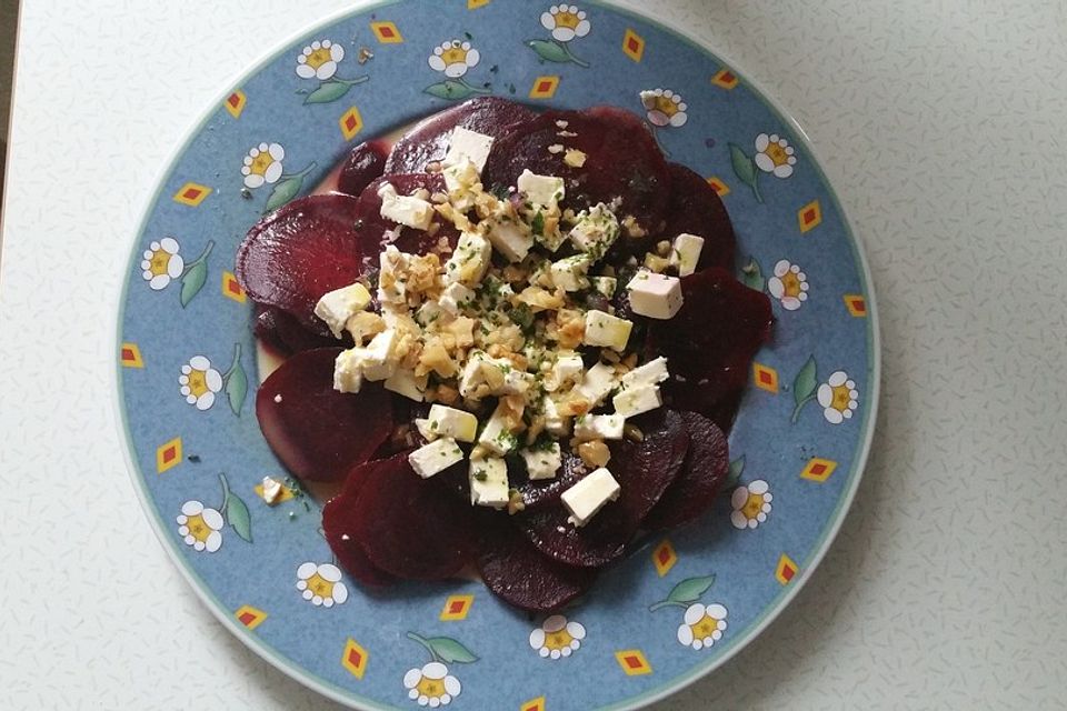 Rote Bete - Salat mit Schafskäse