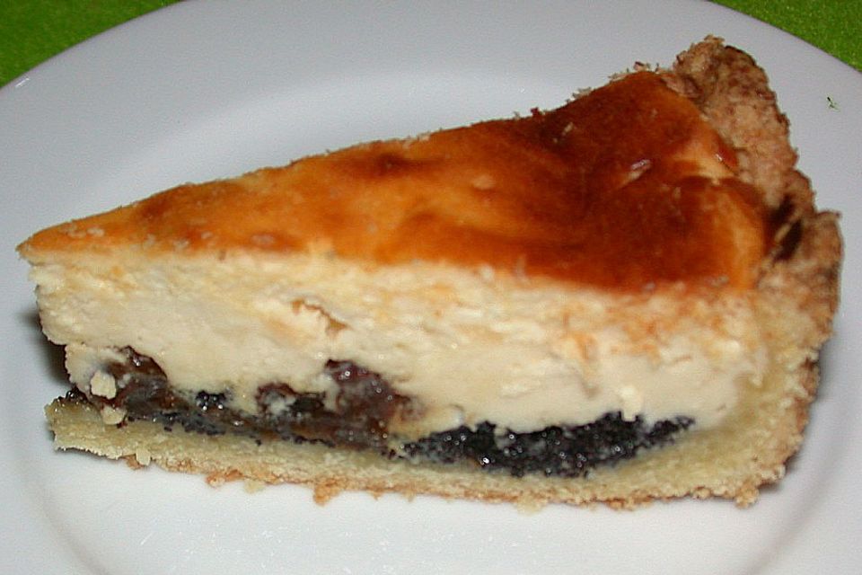 Mohn - Käsekuchen mit Kirschen