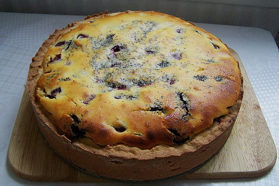 Mohn - Käsekuchen mit Kirschen