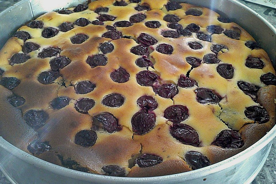 Mohn - Käsekuchen mit Kirschen