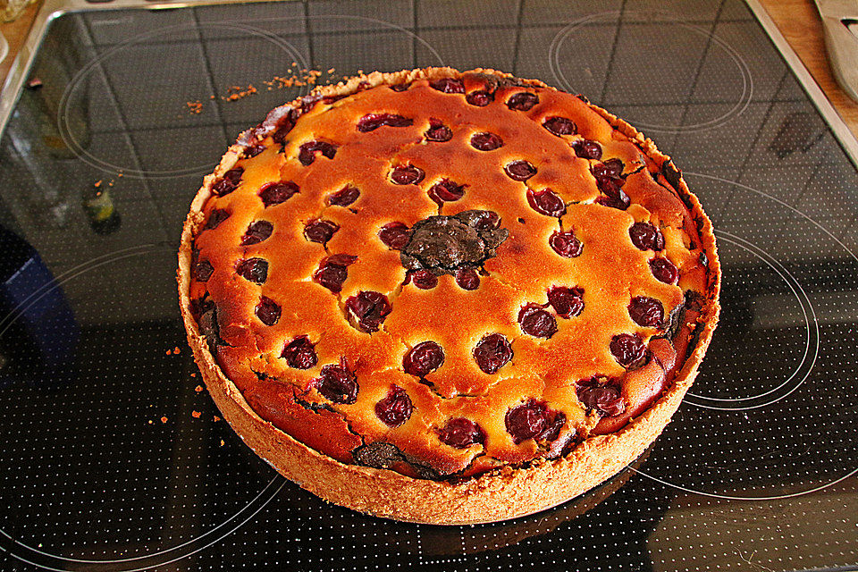 Mohn - Käsekuchen mit Kirschen