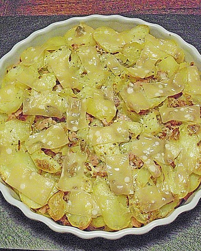 Kartoffeltorte mit Gorgonzolafrischkäse und Parmesan