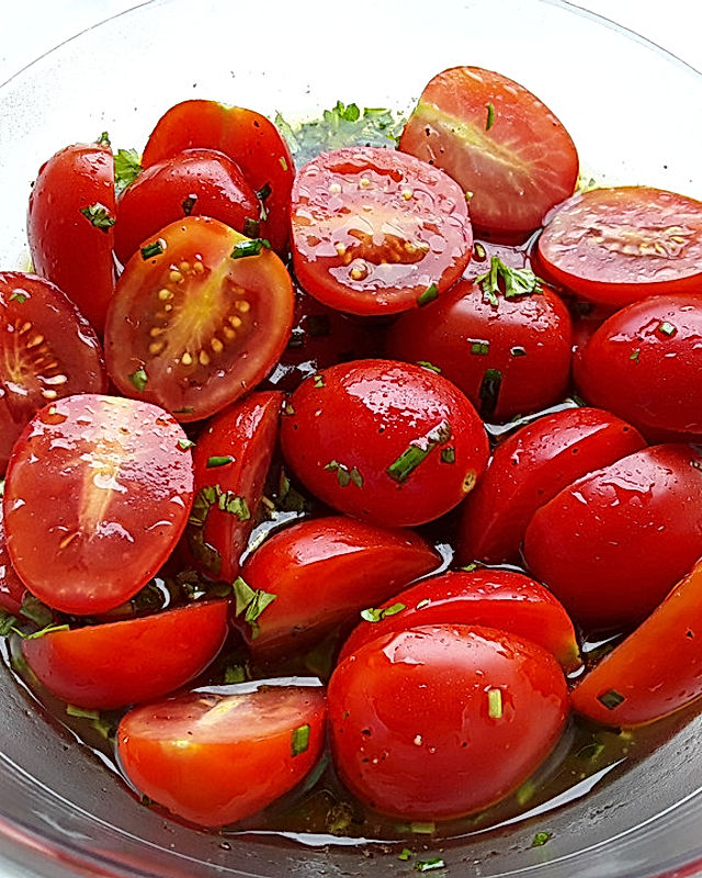 Tomatensalat mit Kirschtomaten