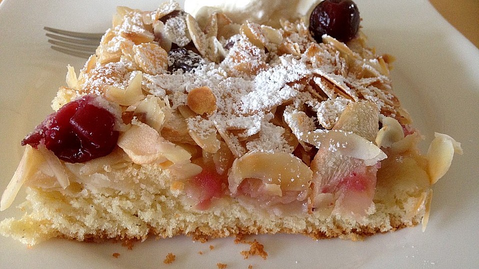 Apfel - Kirsch - Blechkuchen nach Oma Bärbel von Schwalbe Apfel - Kirsch - Blechkuchen nach Oma Bärbel von Schwalbe