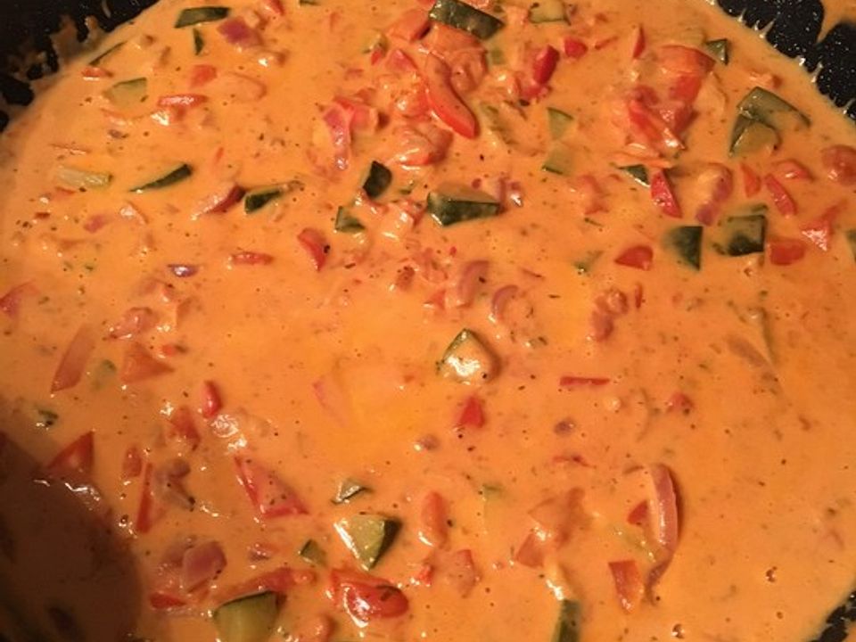 Nudeln mit Paprika - Sahne - Sauce von Sheeria | Chefkoch
