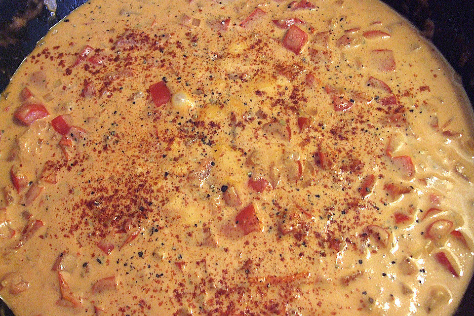 Nudeln mit Paprika-Sahnesauce