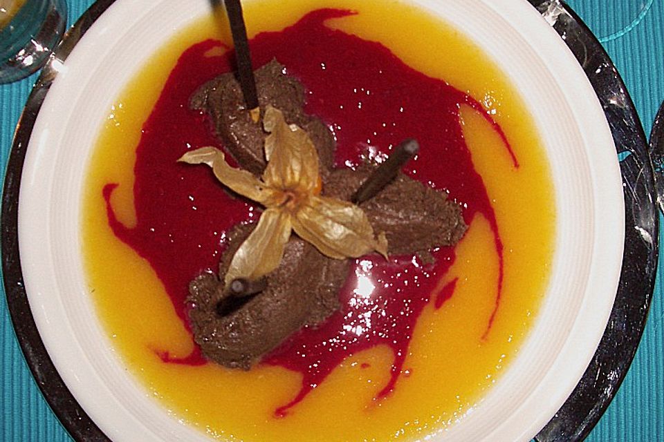 Choco - Crossie - Mousse mit Fruchtsauce