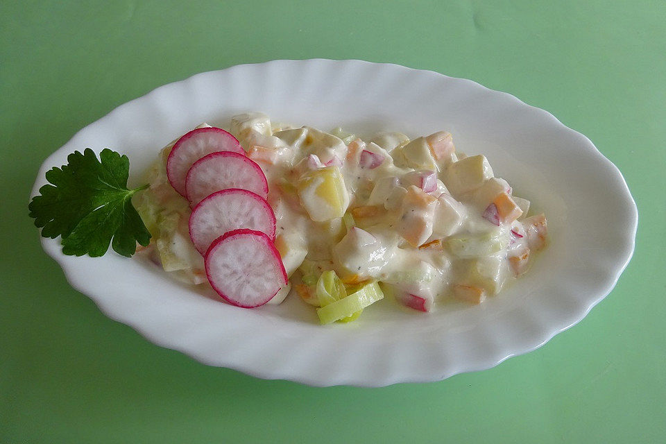 Kartoffelsalat mit Kürbiskernen