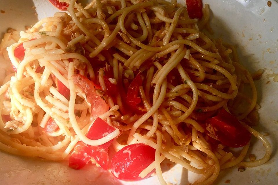 Spaghetti-Thunfisch-Salat