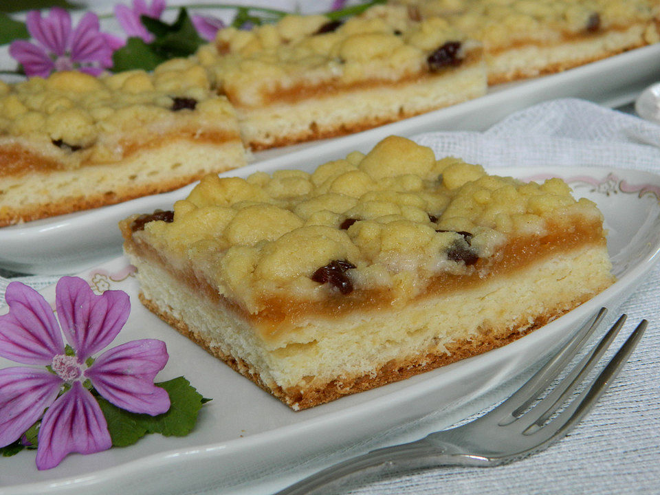 Apfelmuskuchen mit Streuseln vom Blech| Chefkoch