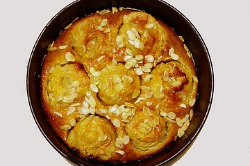 Bratapfelkuchen mit Marzipan
