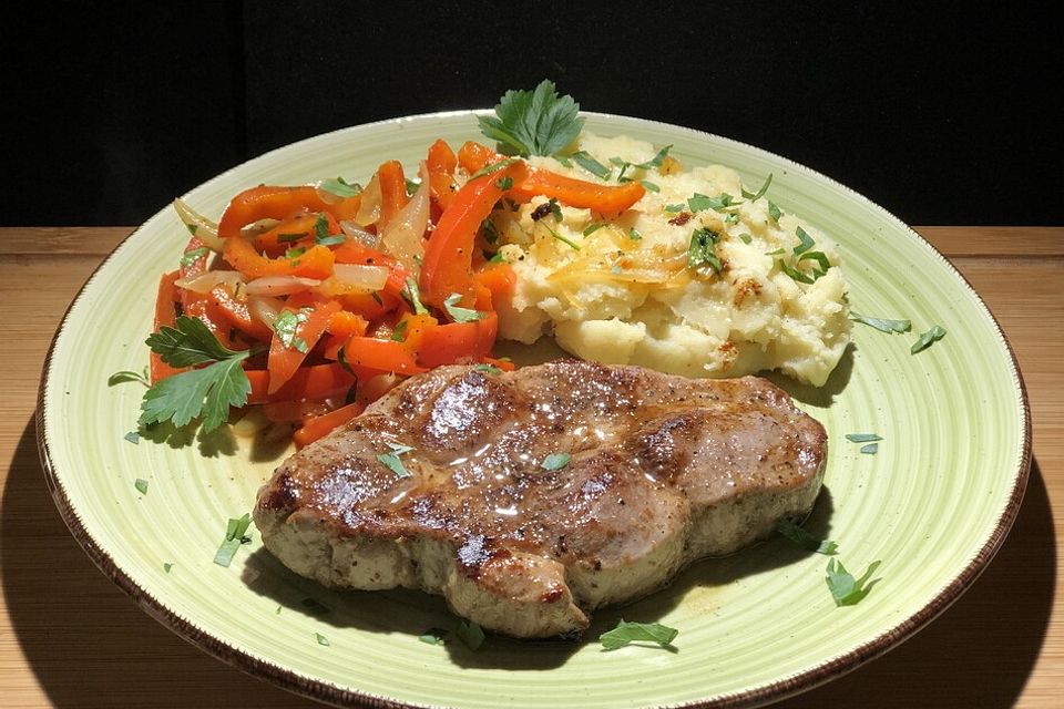 Schweinesteak mit  Paprika