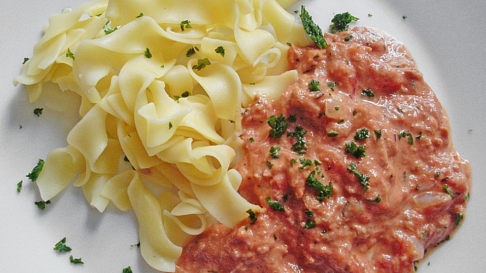 Bandnudeln mit Thunfischsauce von malakan-fisch Bandnudeln mit Thunfischsauce von malakan-fisch