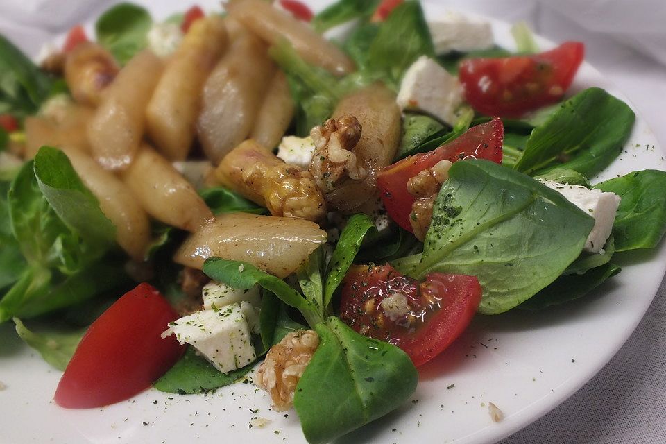 Feldsalat mit gebratenem Spargel