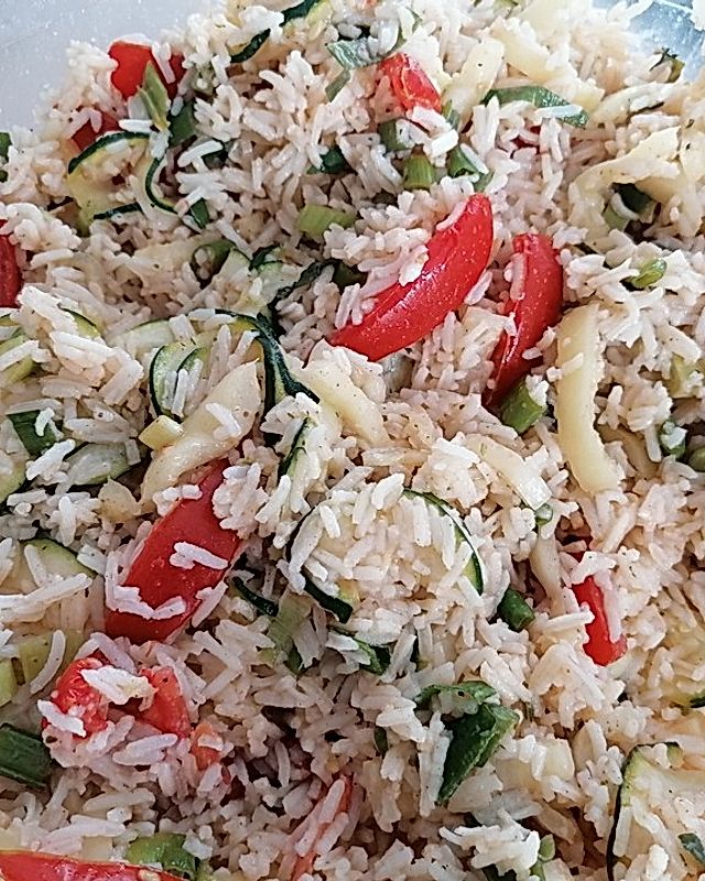 Sommerlich leichter Reissalat