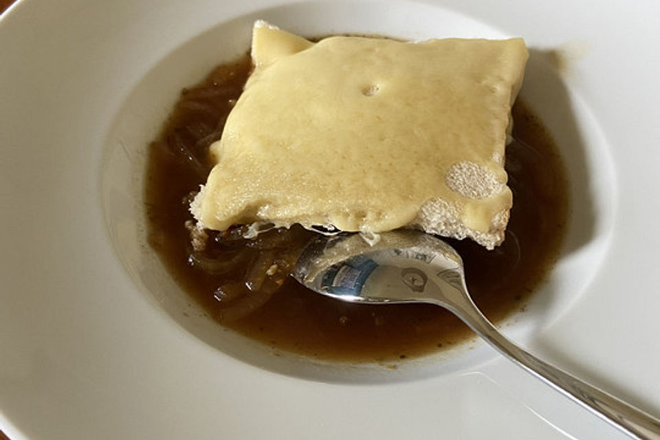 Zwiebelsuppe