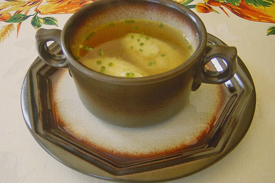 Grießklößchensuppe