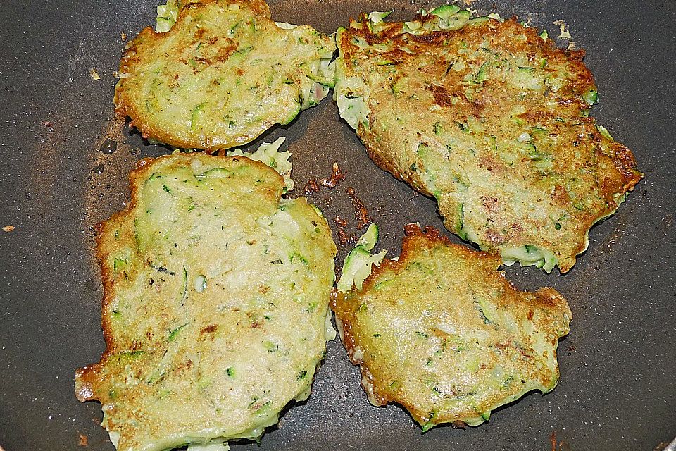 Zucchinipuffer