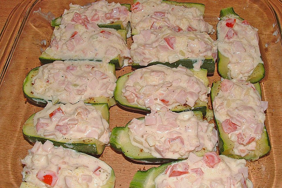 Zucchini-Schiffchen