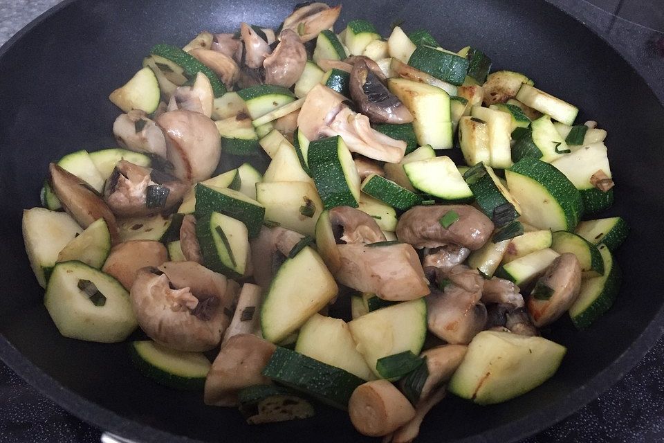 Zucchini-Champignon-Pfanne