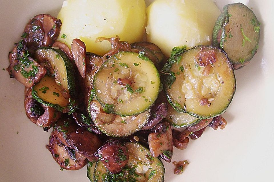 Zucchini-Champignon-Pfanne