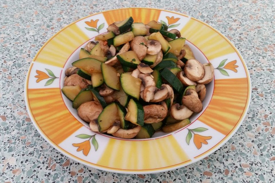 Zucchini-Champignon-Pfanne