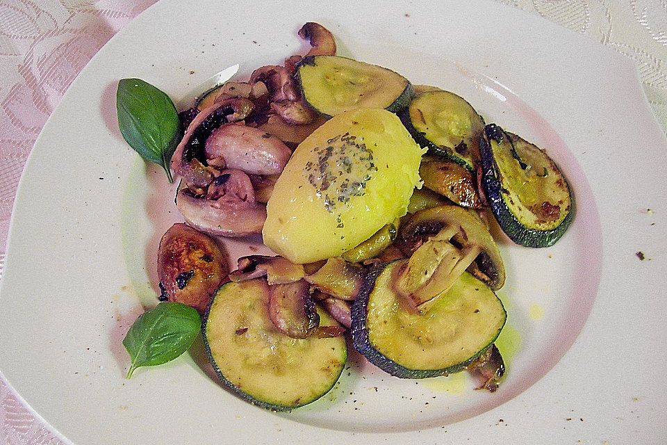 Zucchini-Champignon-Pfanne