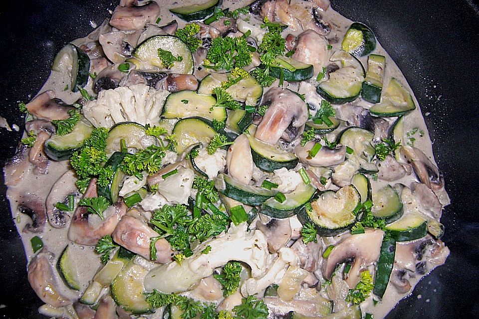 Zucchini-Champignon-Pfanne