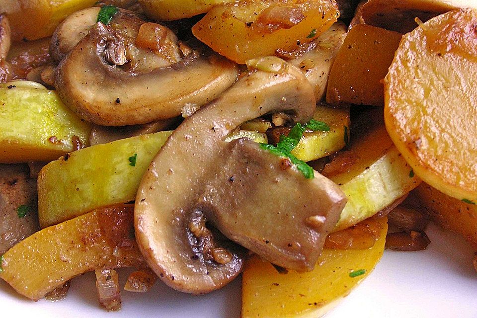 Zucchini-Champignon-Pfanne